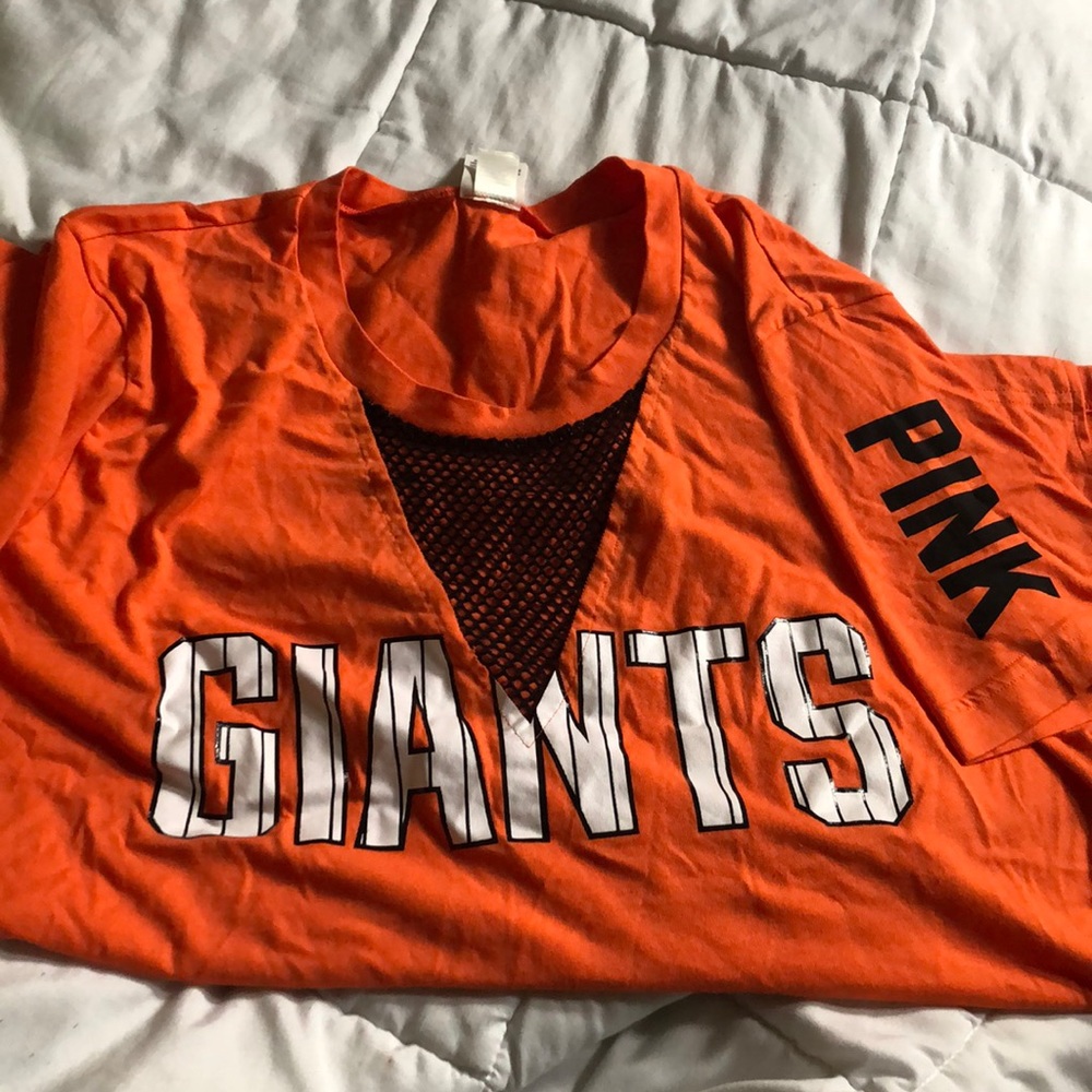Vs pink SF Giants shirt